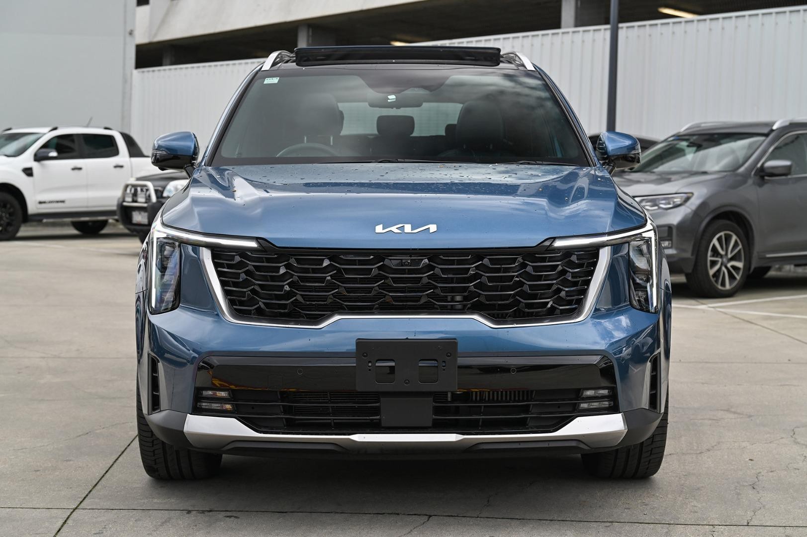 Kia Sorento image 2