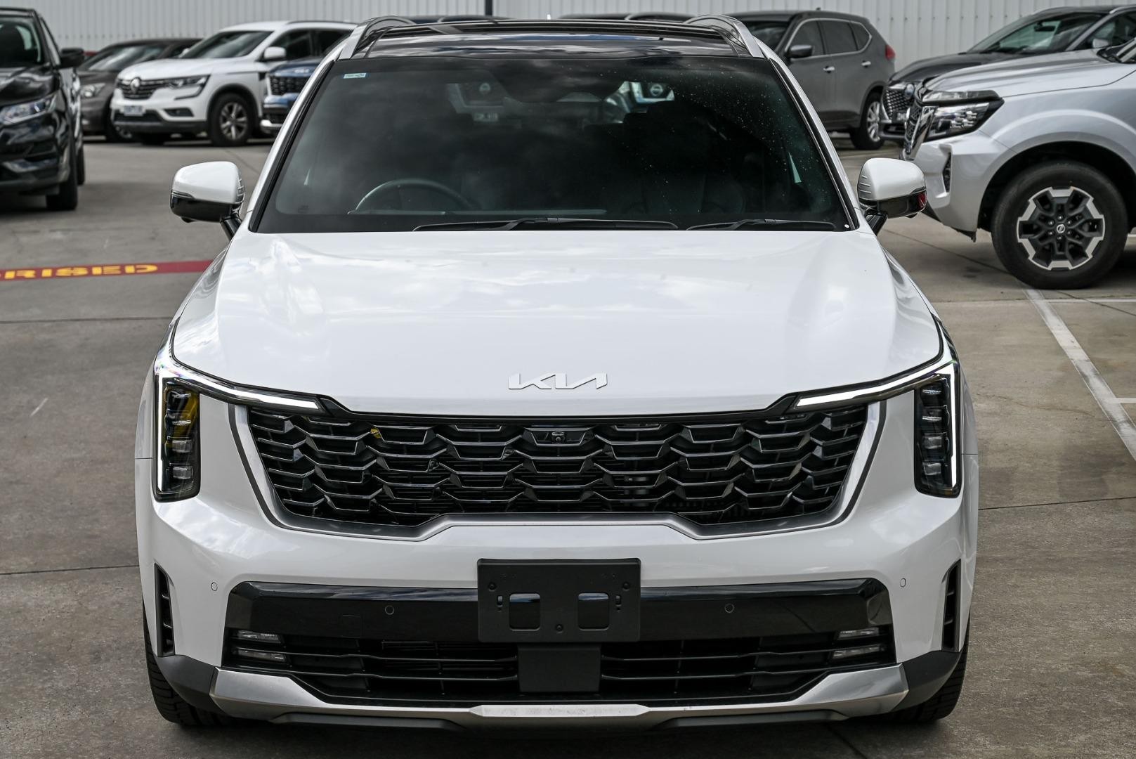 Kia Sorento image 2