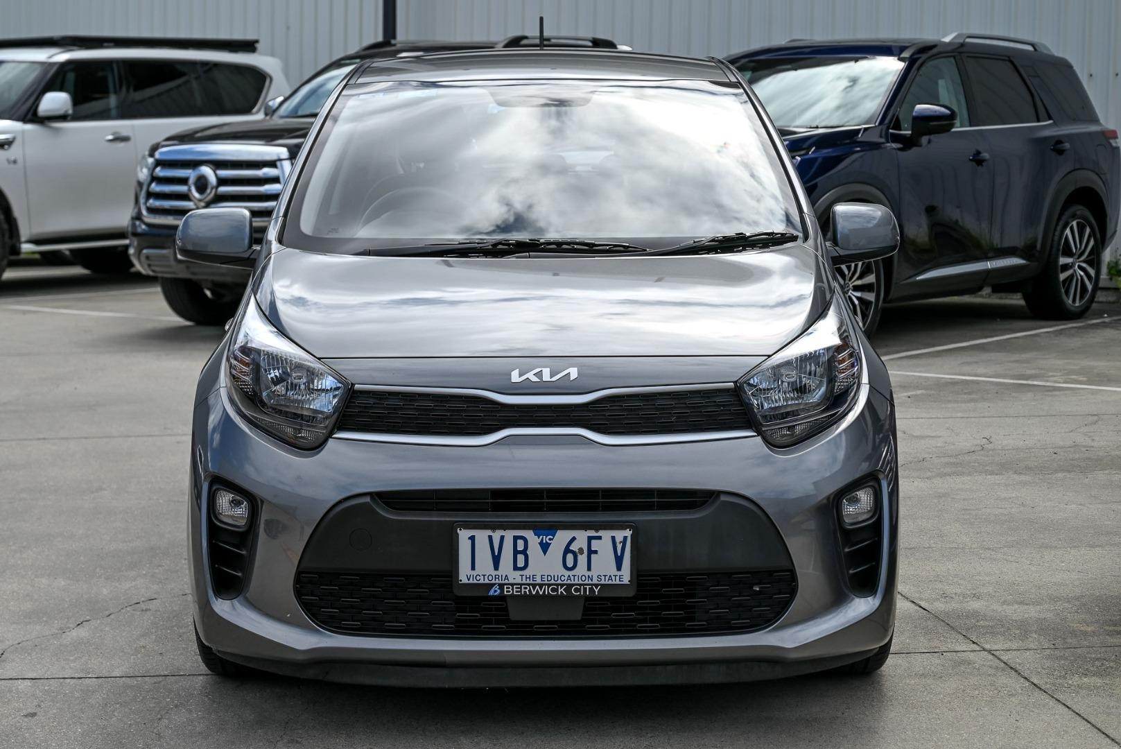 Kia Picanto image 2