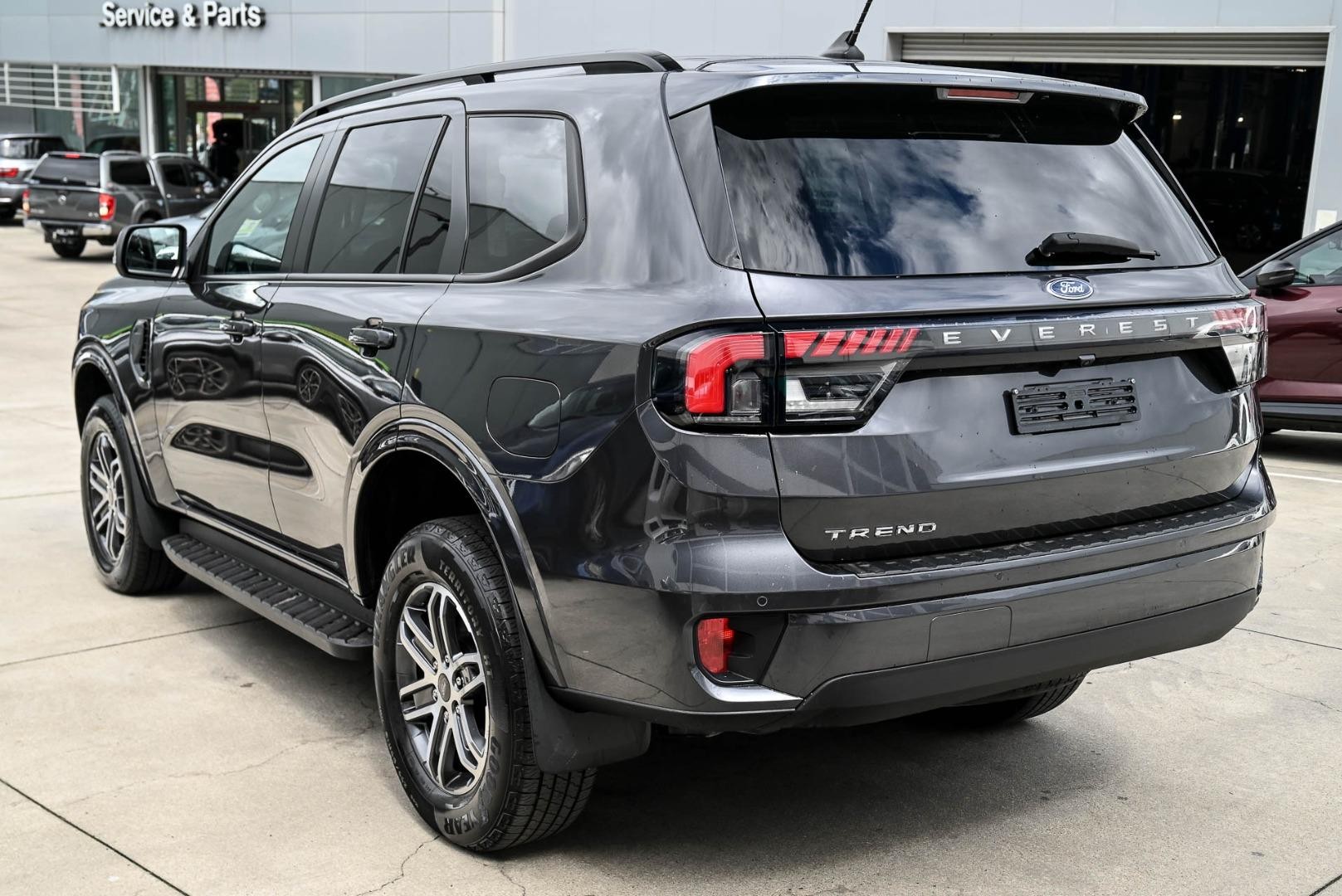 Ford Everest image 3