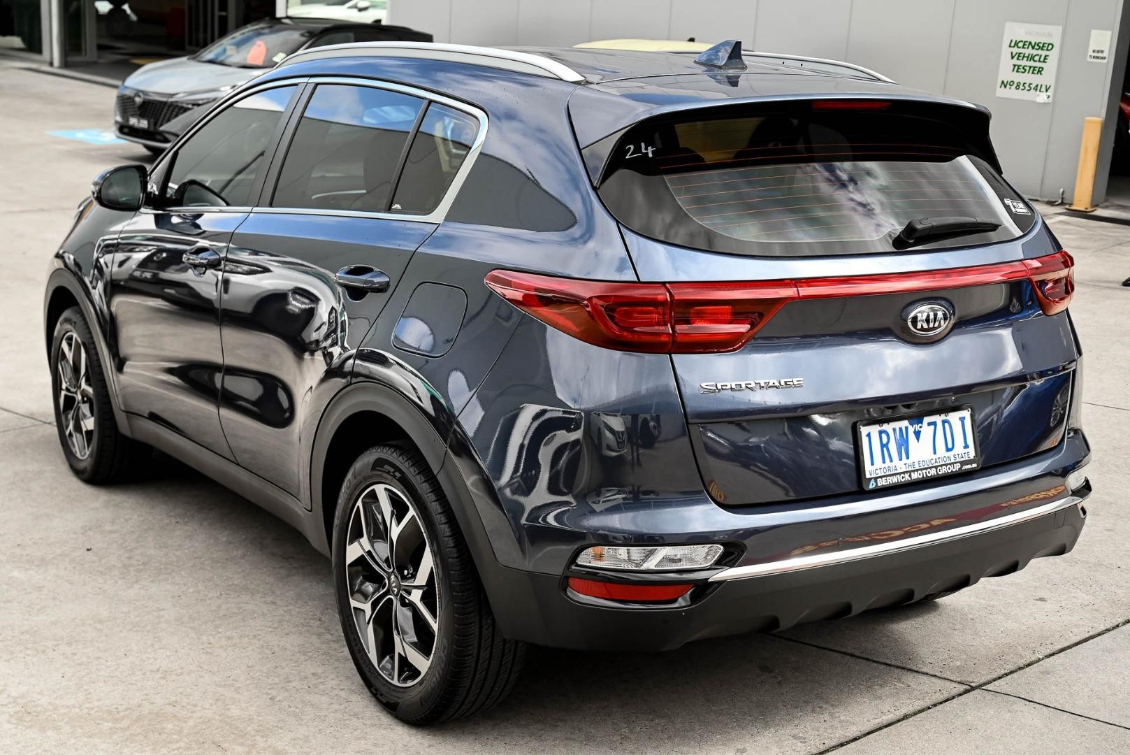 Kia Sportage image 3