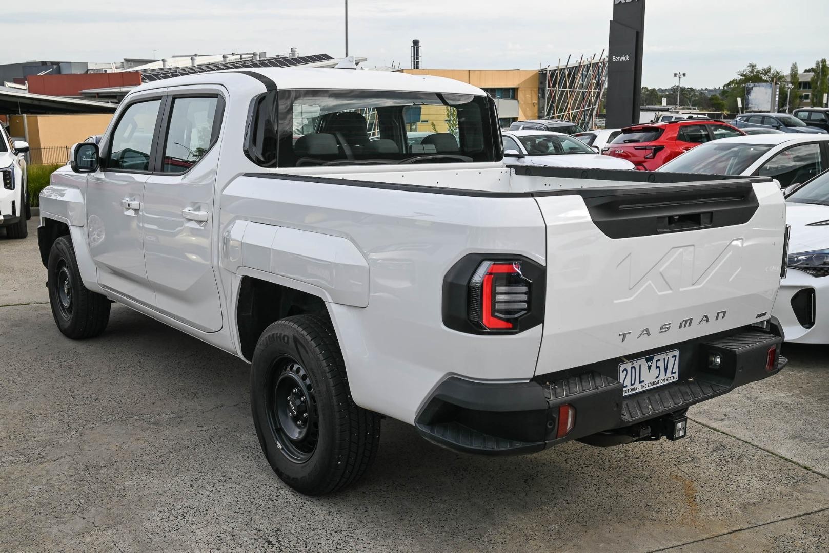 Kia Tasman image 3