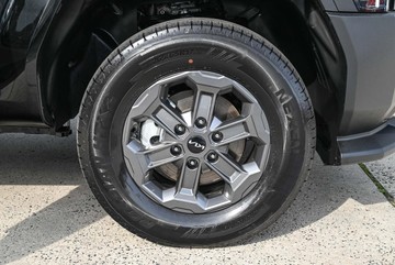 https://dvg-vehicle-assets.s3.amazonaws.com/1207998/4uhq7yz51jken15zhzeypys2p.jpg