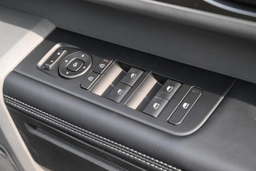 https://dvg-vehicle-assets.s3.amazonaws.com/1207998/64vflwp3beca9cbahpxqi0qxv.jpg
