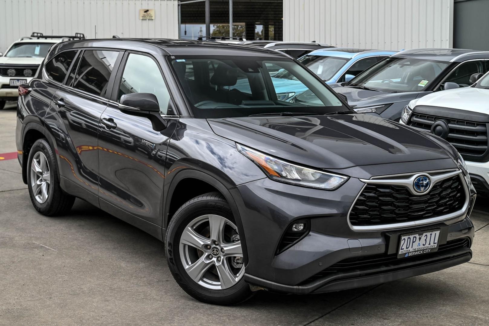 Toyota Kluger image 1