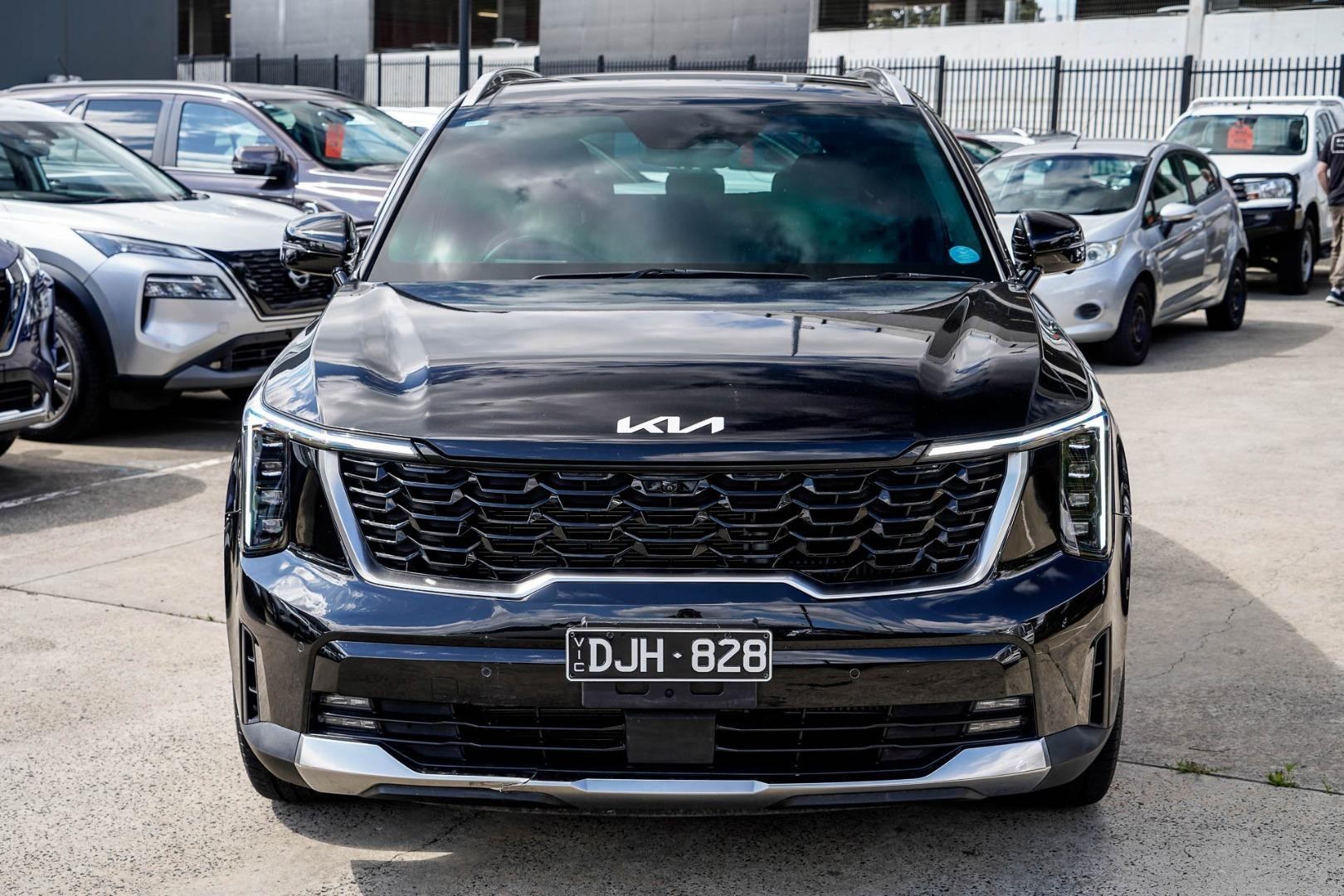 Kia Sorento image 2