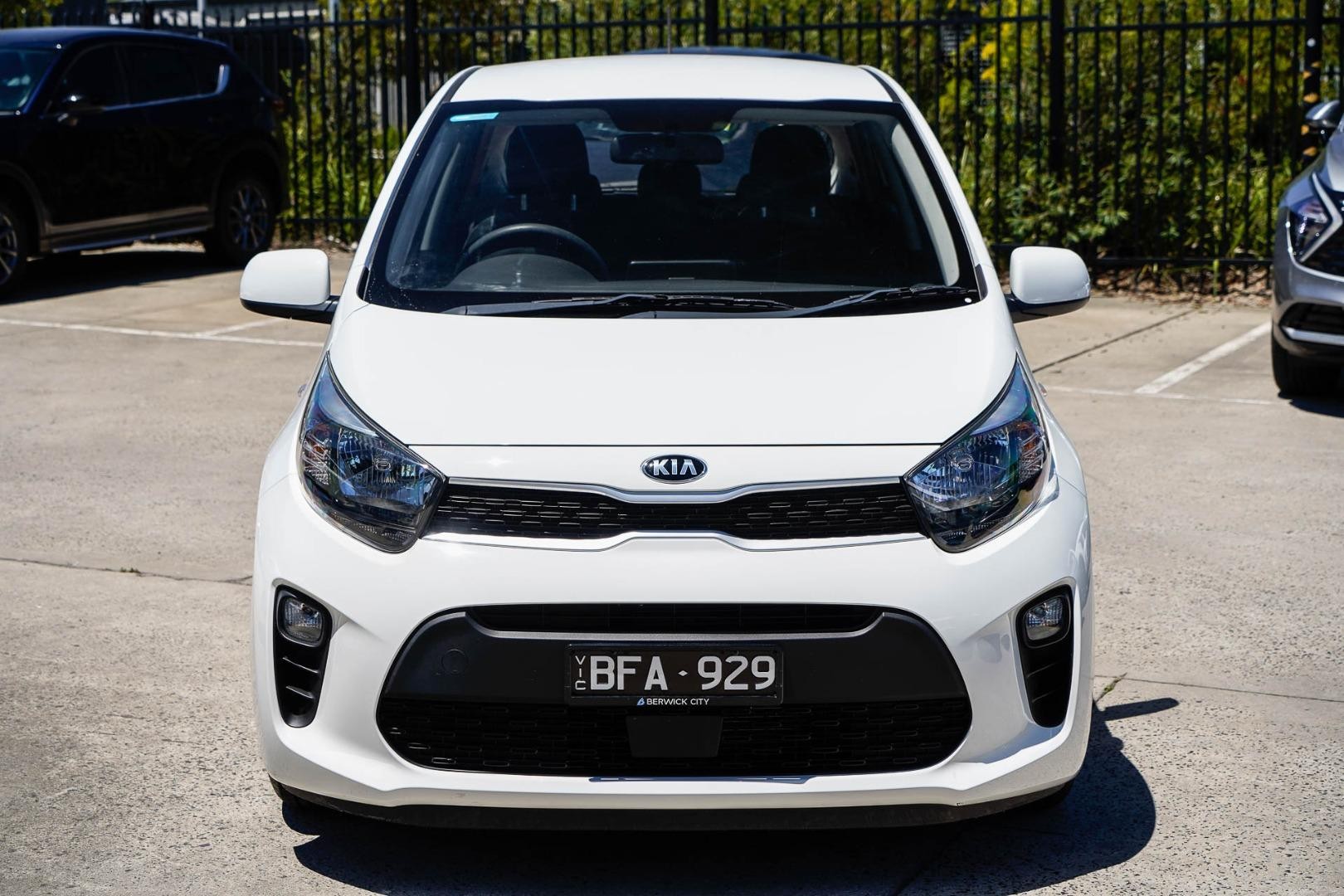 Kia Picanto image 2
