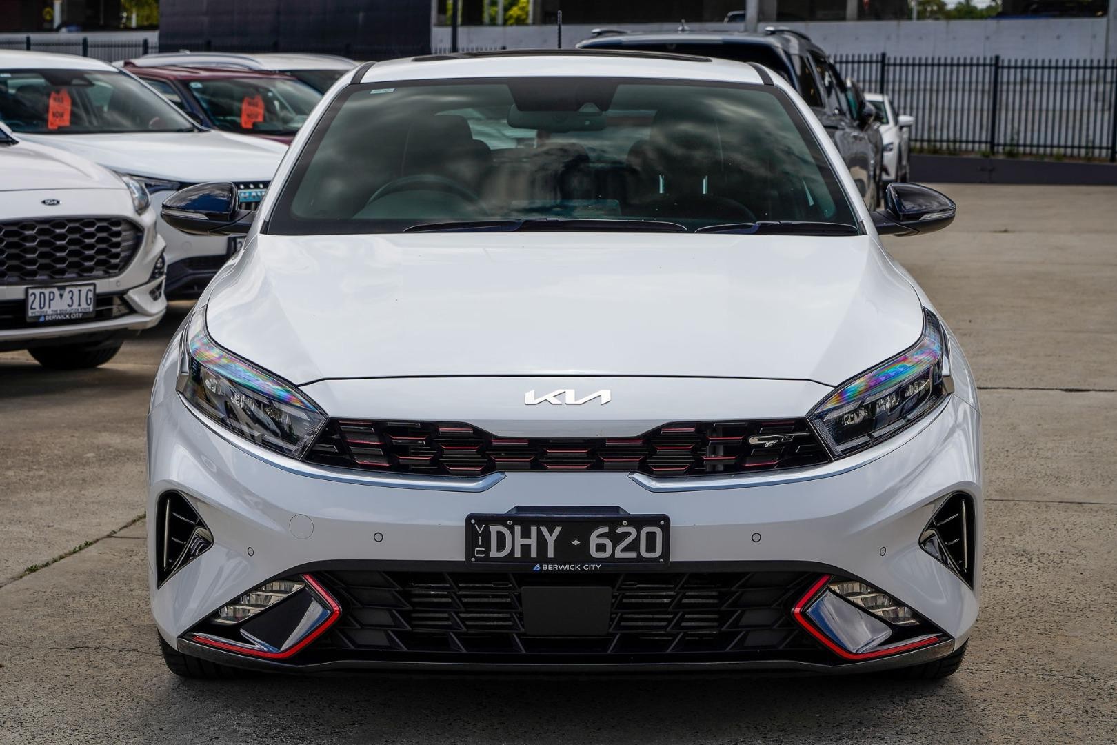 Kia Cerato image 2