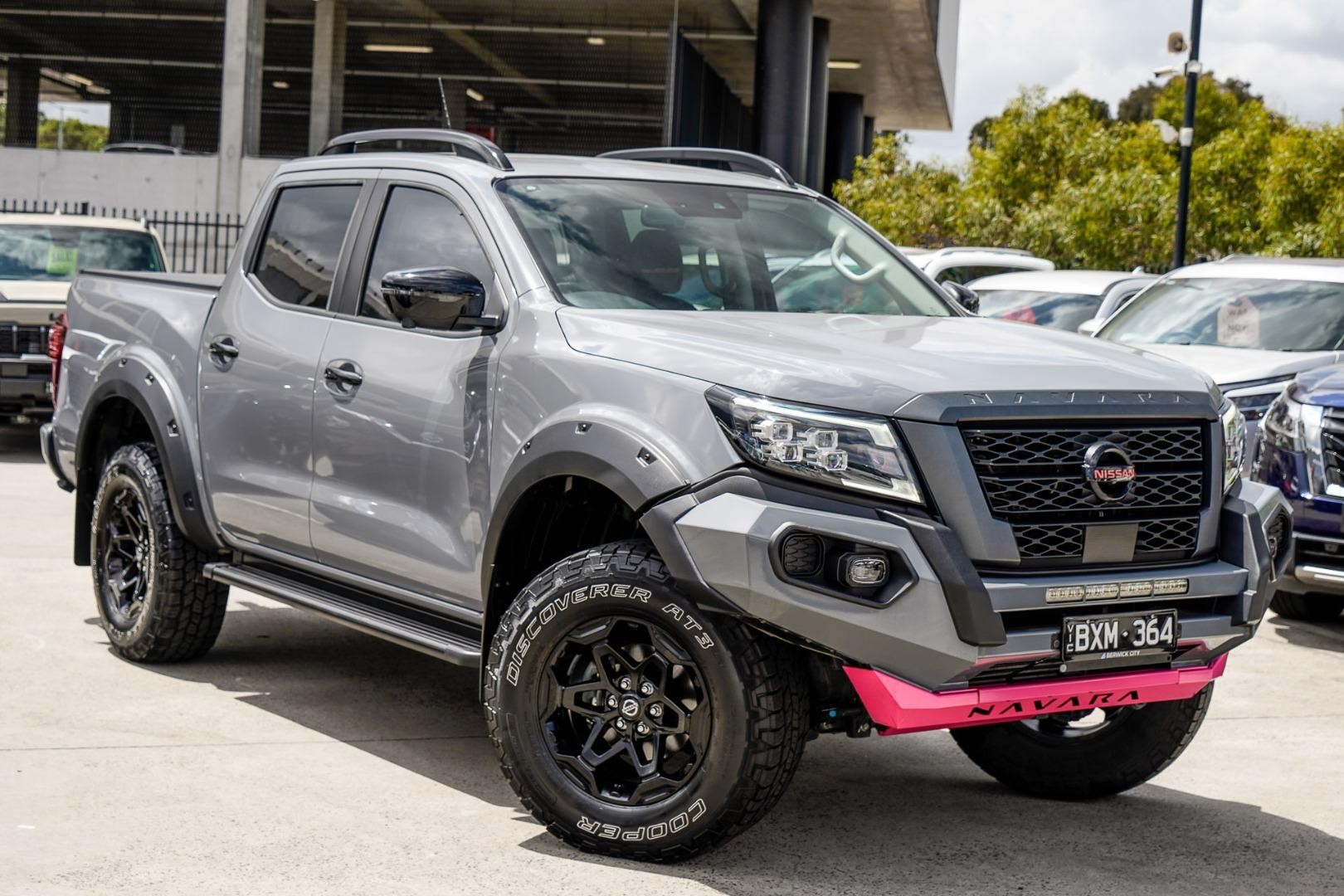 Nissan Navara image 1