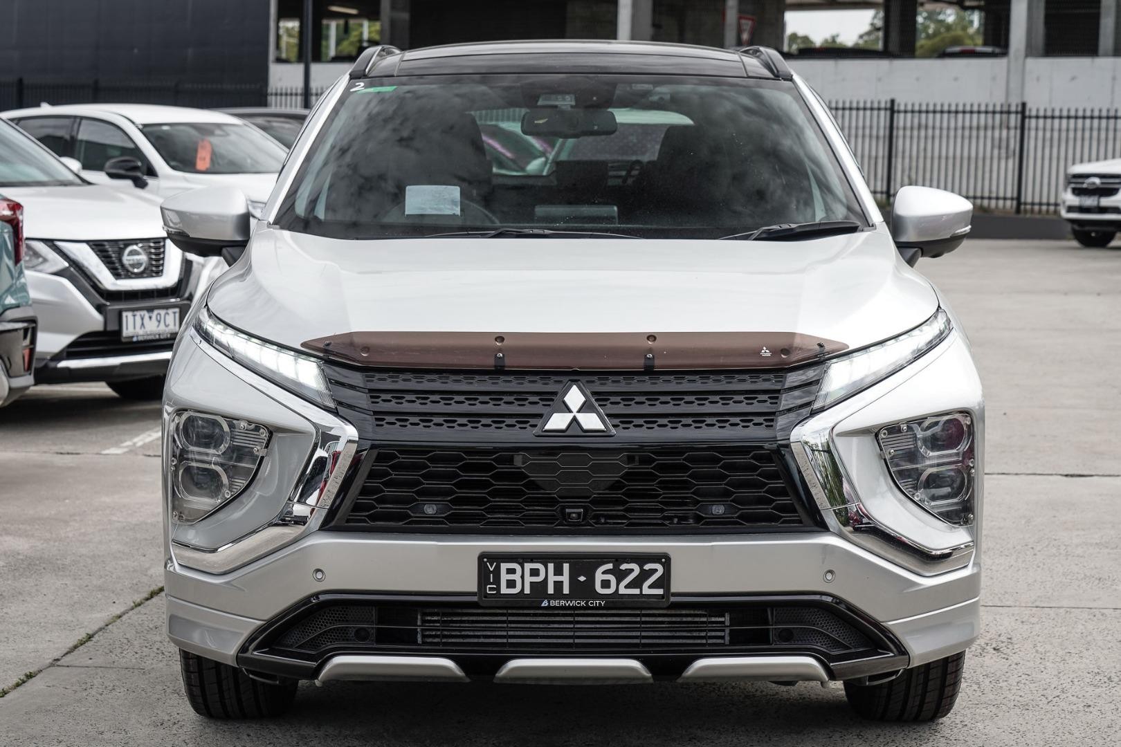 Mitsubishi Eclipse Cross image 2