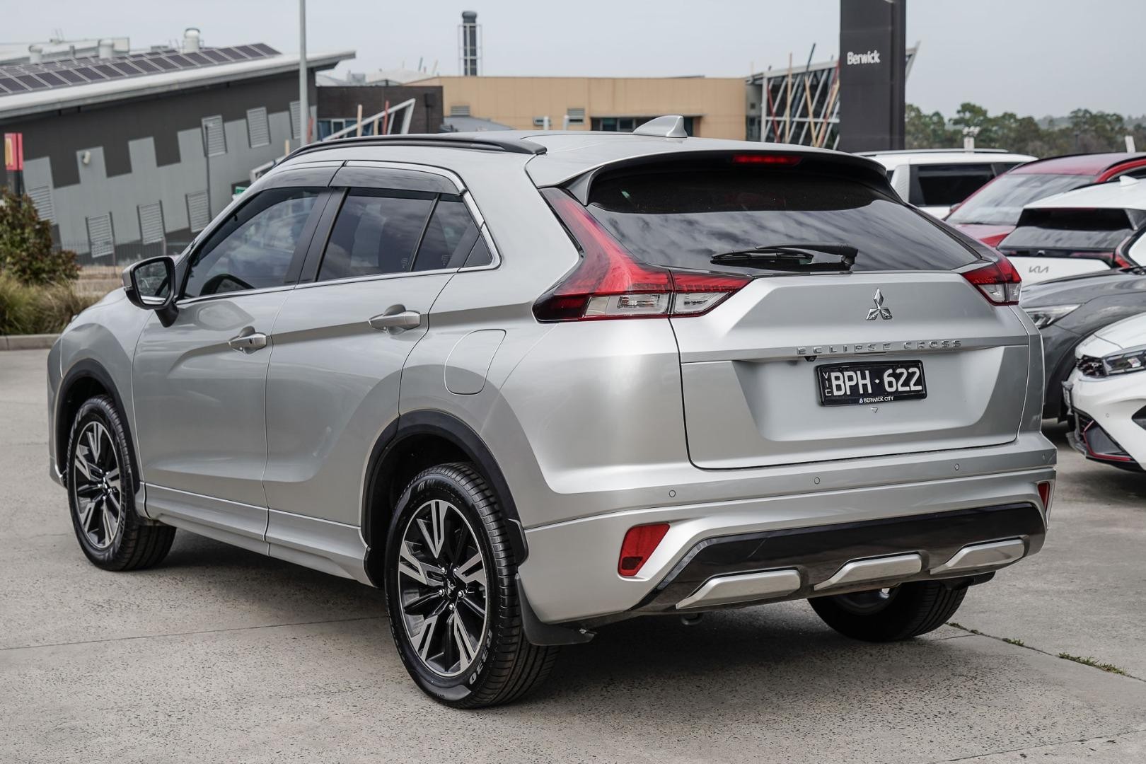 Mitsubishi Eclipse Cross image 3