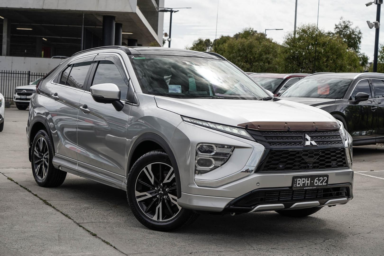 Mitsubishi Eclipse Cross image 1