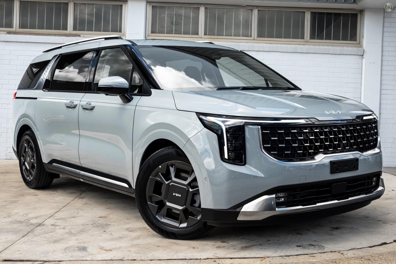 Kia Carnival image 1