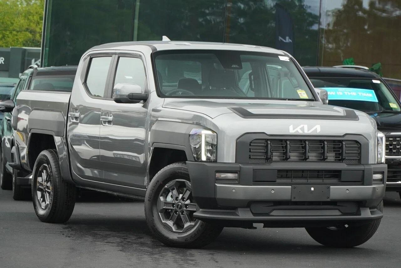 Kia Tasman image 1