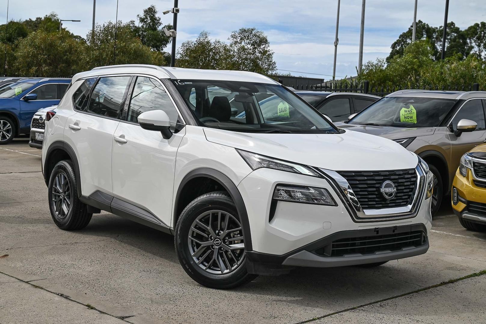 Nissan X-trail image 1