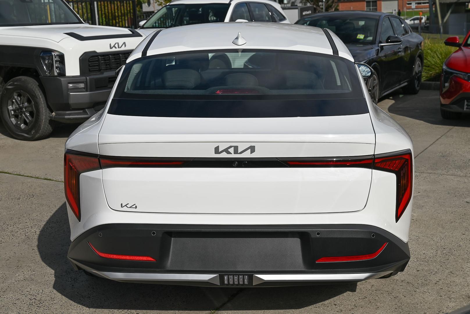 Kia K4 image 4