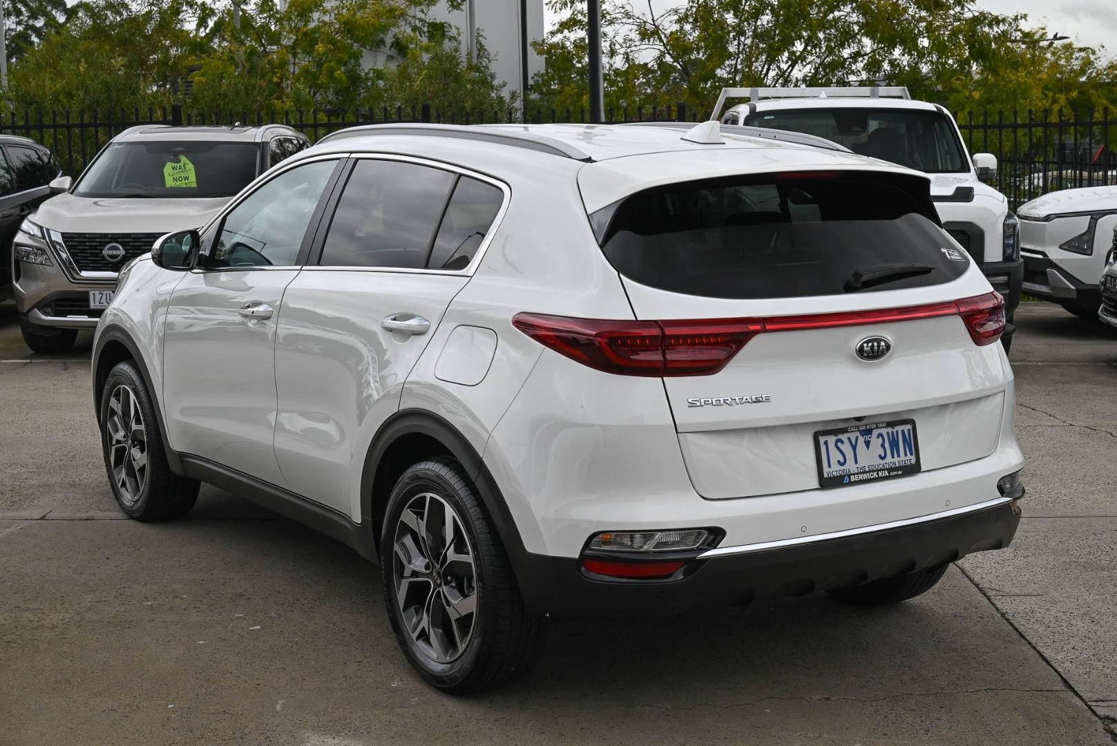 Kia Sportage image 3