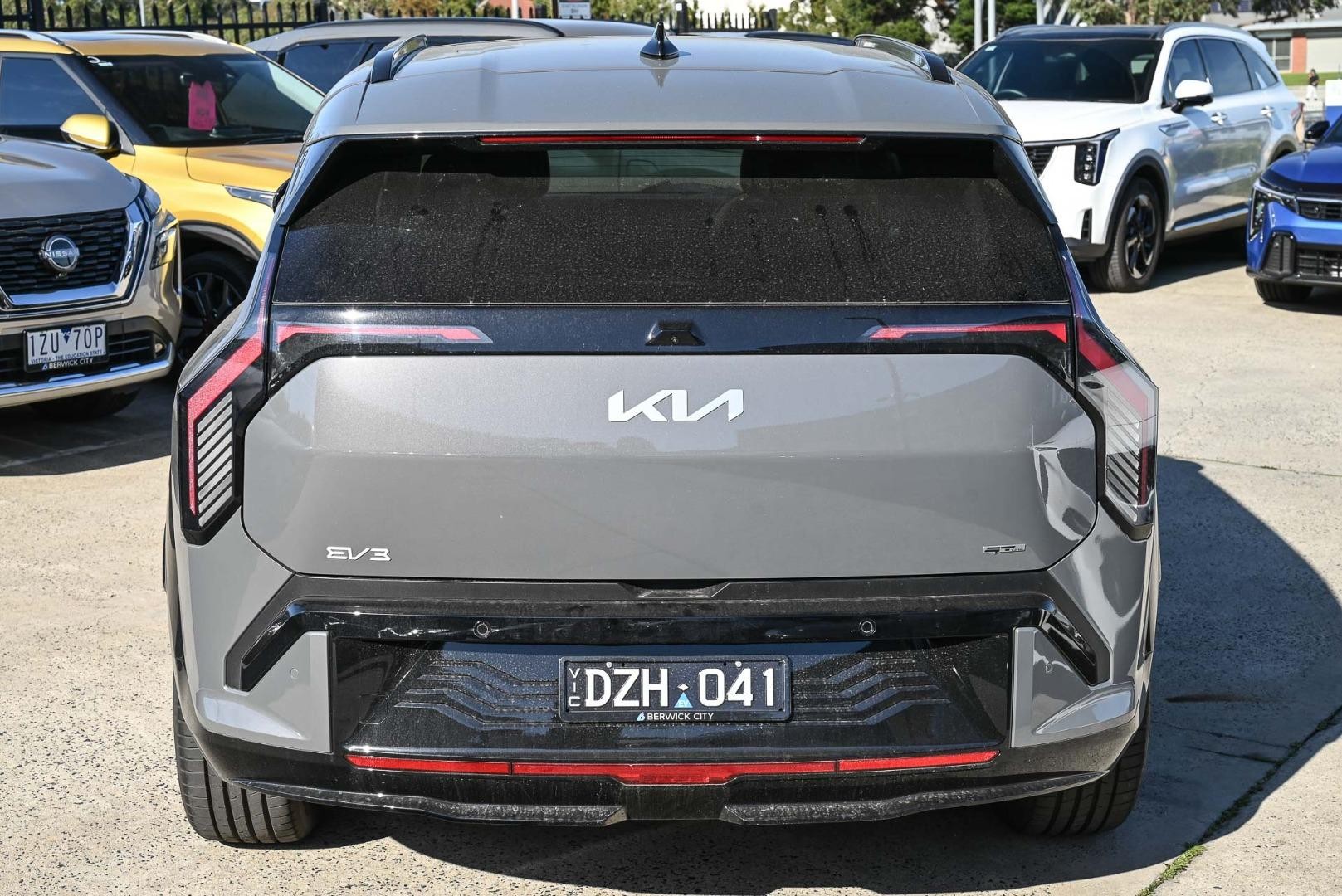 Kia Ev3 image 4