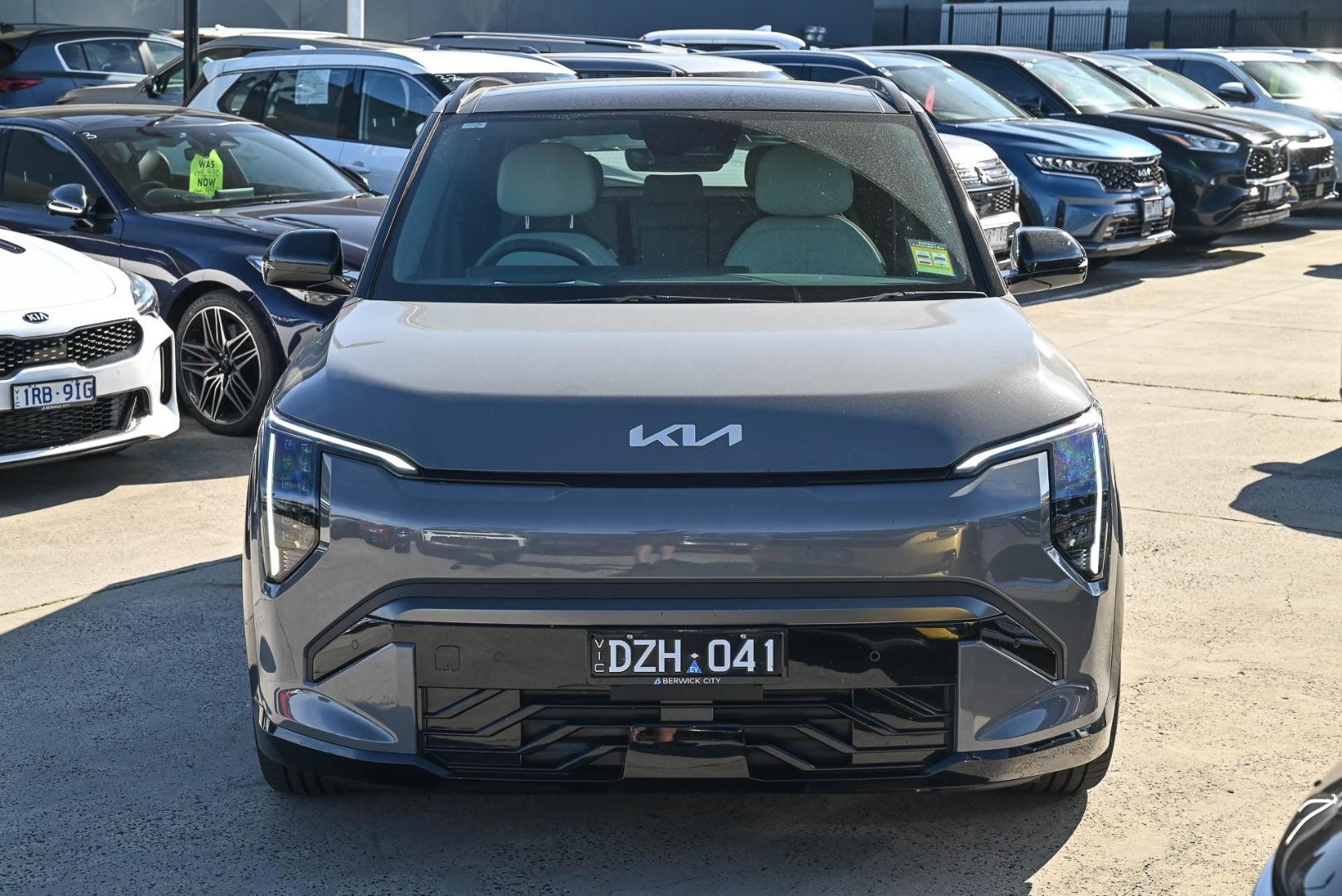 Kia Ev3 image 3
