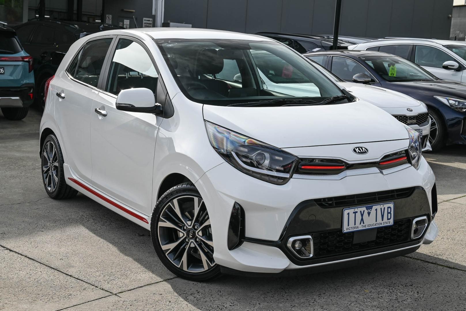 Kia Picanto image 1