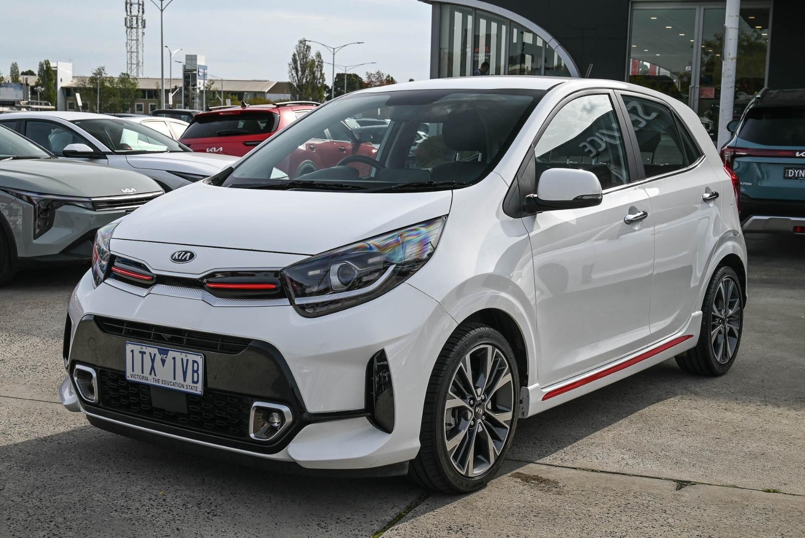 Kia Picanto image 3