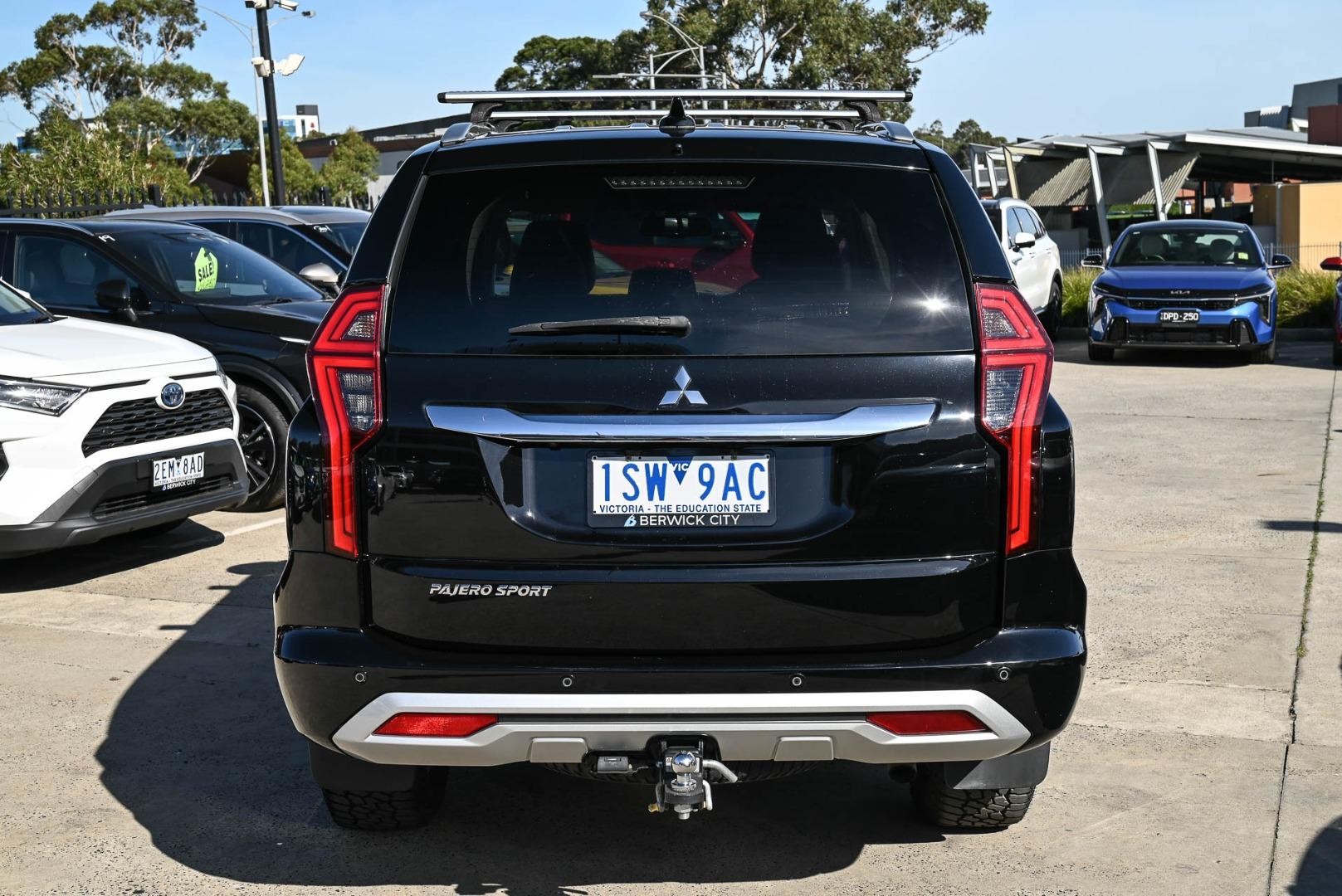 Mitsubishi Pajero Sport image 4