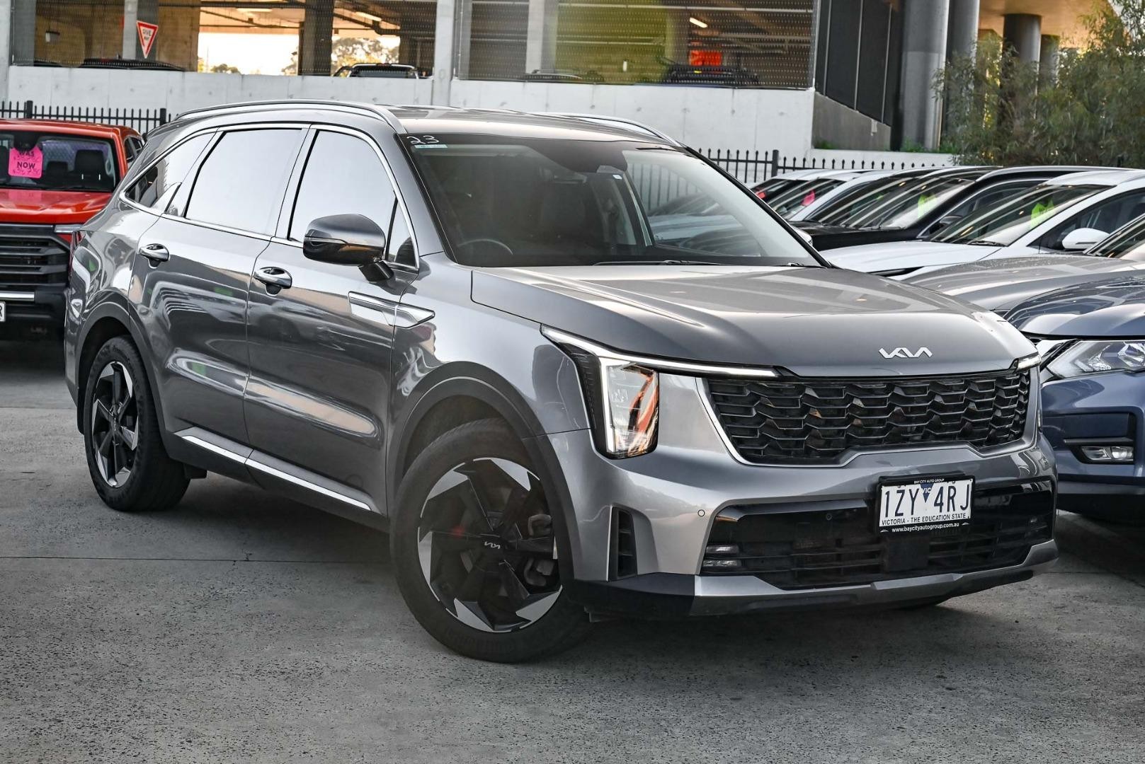 Kia Sorento image 1