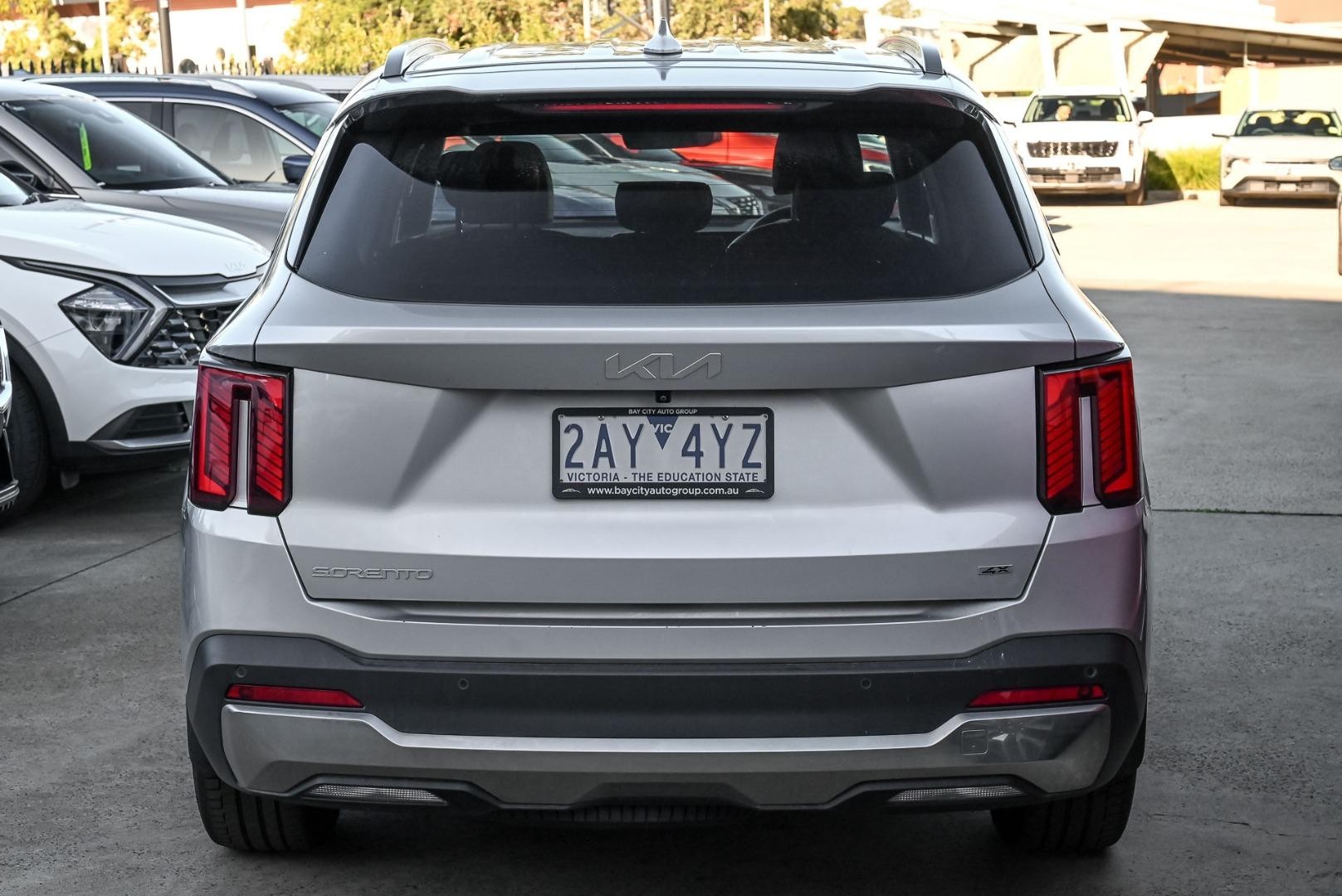 Kia Sorento image 4