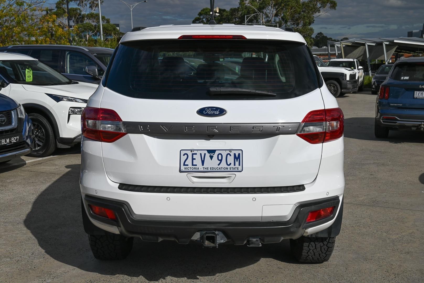 Ford Everest image 4