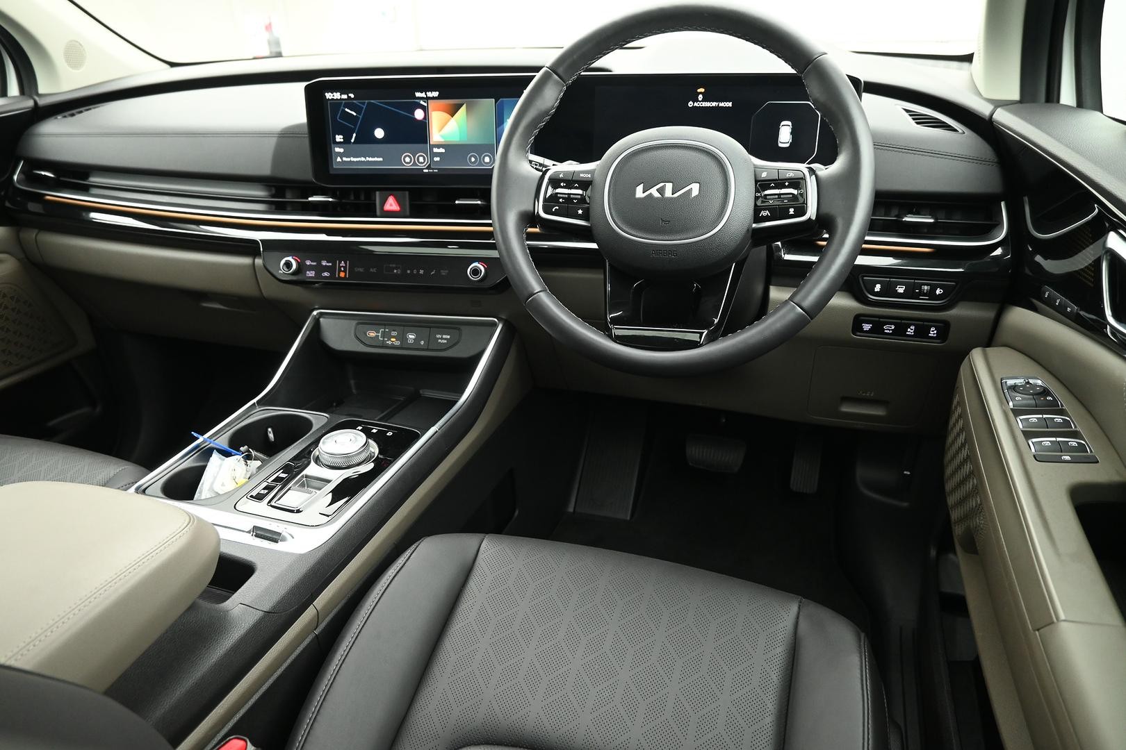 Kia Carnival image 4
