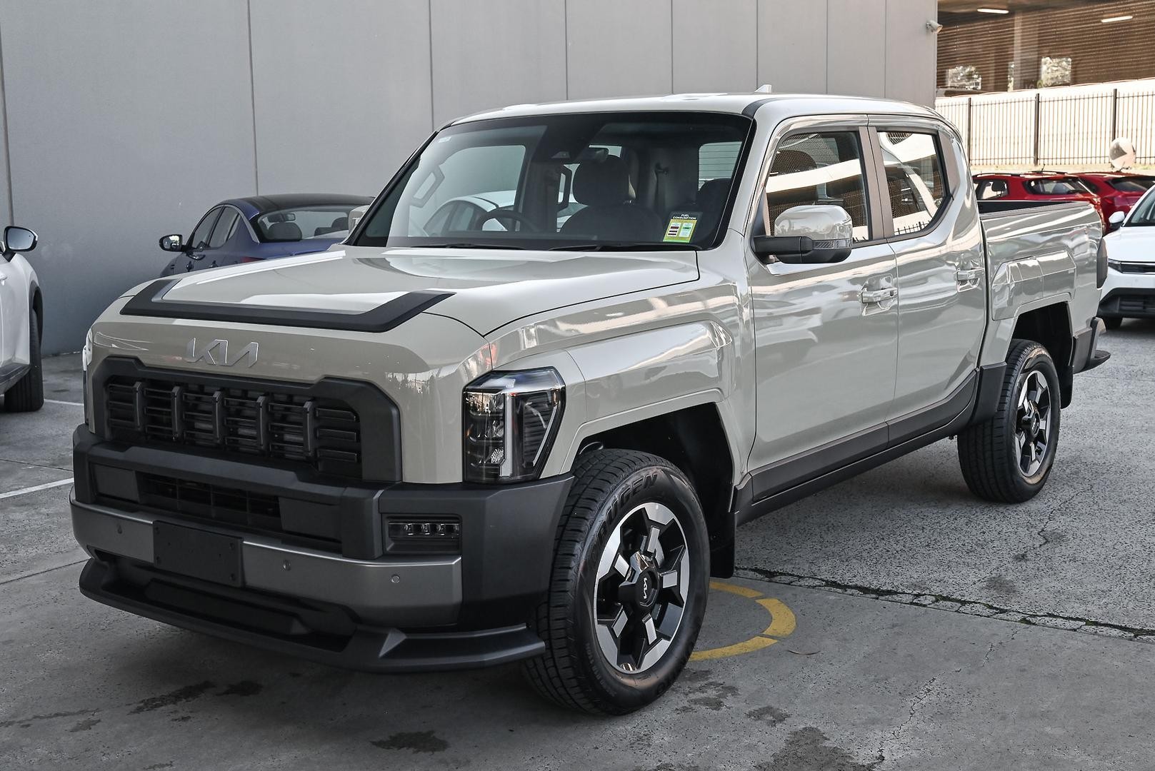 Kia Tasman image 3