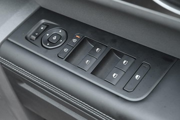 https://dvg-vehicle-assets.s3.amazonaws.com/1208405/bfdischfahh3gfav71sgh8fq.jpg