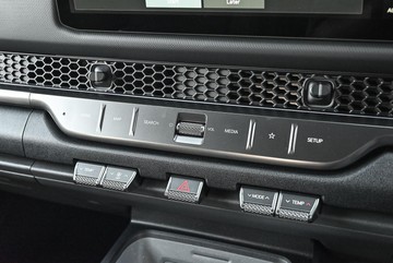 https://dvg-vehicle-assets.s3.amazonaws.com/1208405/bzlf920dppckgbv4m9jb226x4.jpg