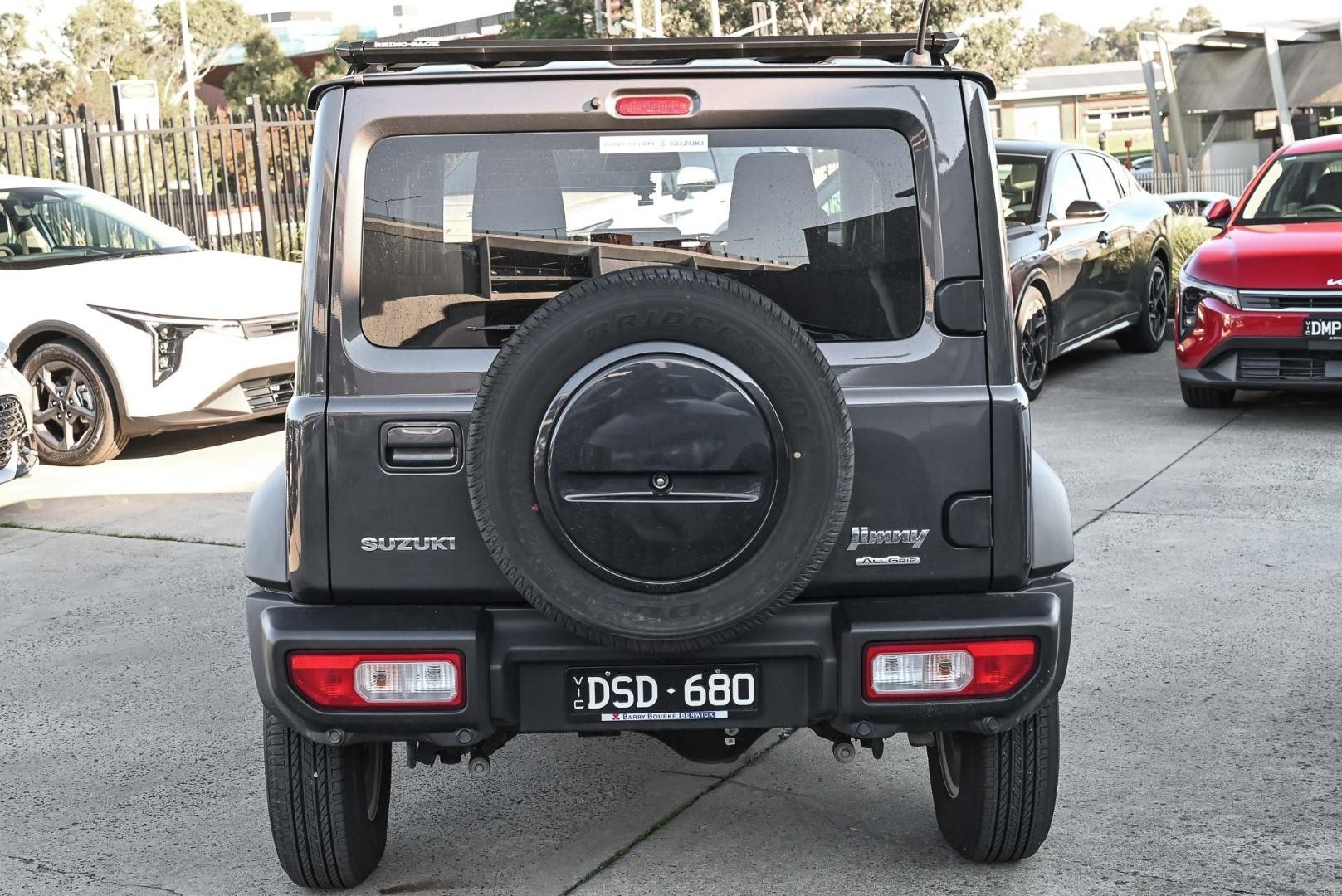 Suzuki Jimny image 4