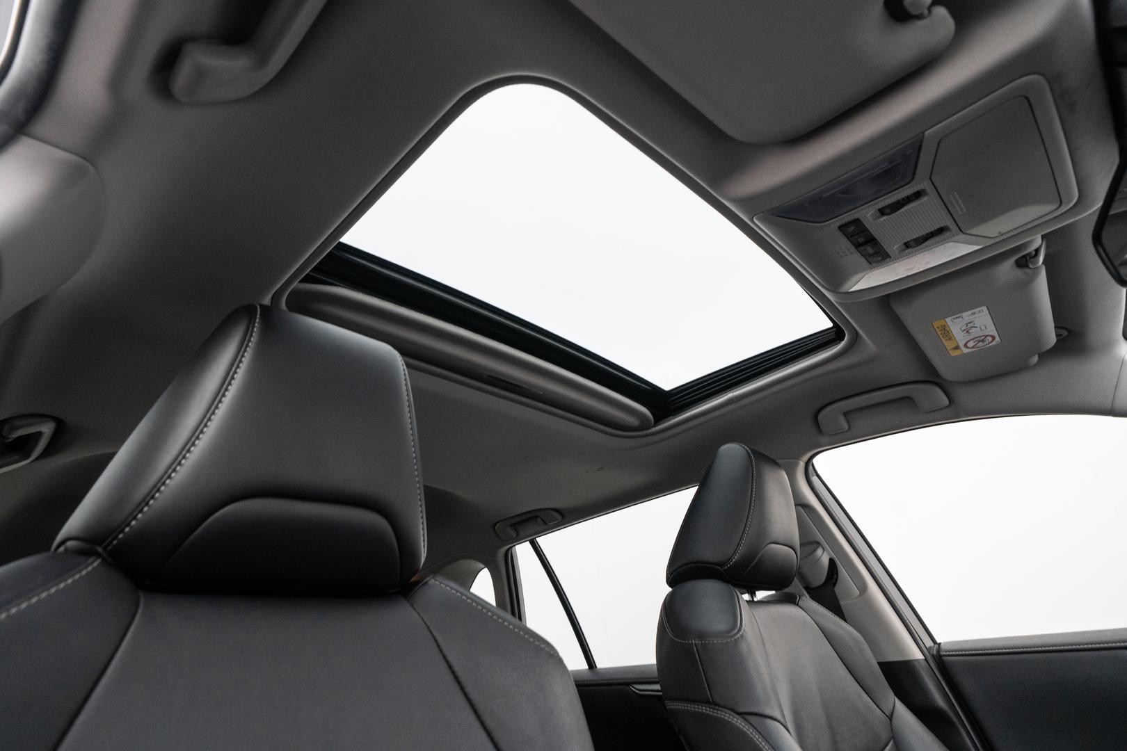 Toyota Rav4 image 4