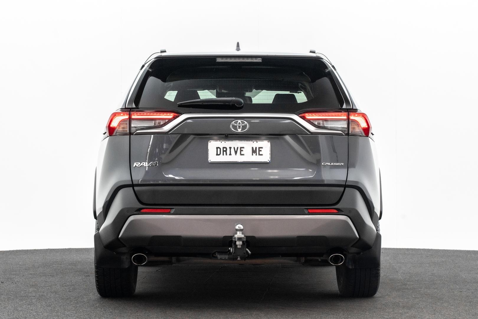 Toyota Rav4 image 3