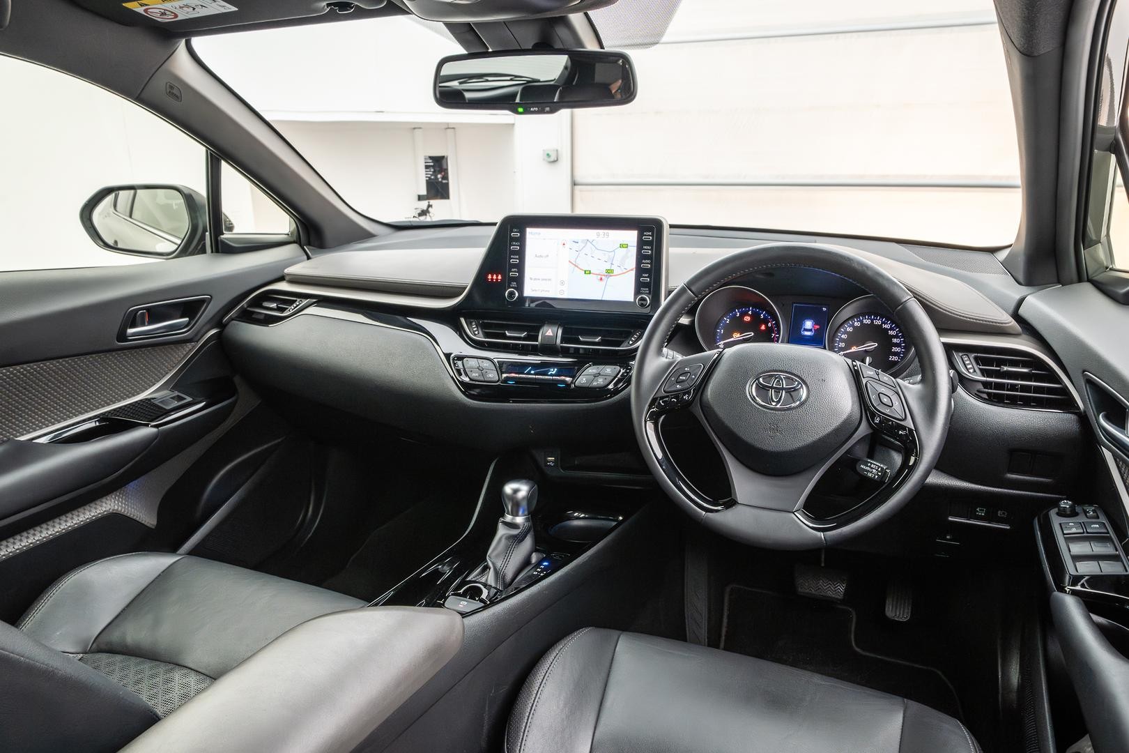 Toyota C-hr image 4
