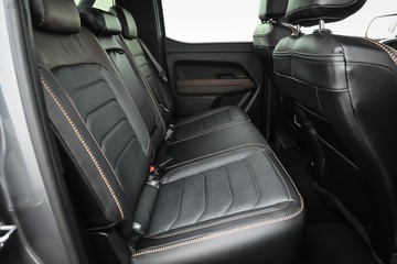 https://dvg-vehicle-assets.s3.amazonaws.com/1208553/b9nqa6ts2petzwdm2laot7qw7.jpg