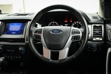 https://dvg-vehicle-assets.s3.amazonaws.com/1208562/4t89c7y4ifkjchg7n7mcx230c.jpg