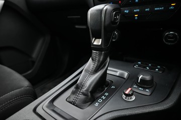 https://dvg-vehicle-assets.s3.amazonaws.com/1208562/74hagonsqsdevjlgyljj5u2qa.jpg