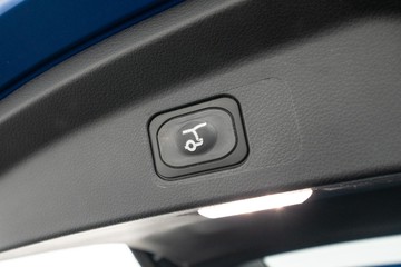 https://dvg-vehicle-assets.s3.amazonaws.com/1208563/921ruivix7dkzp5ivnkxjr0uf.jpg