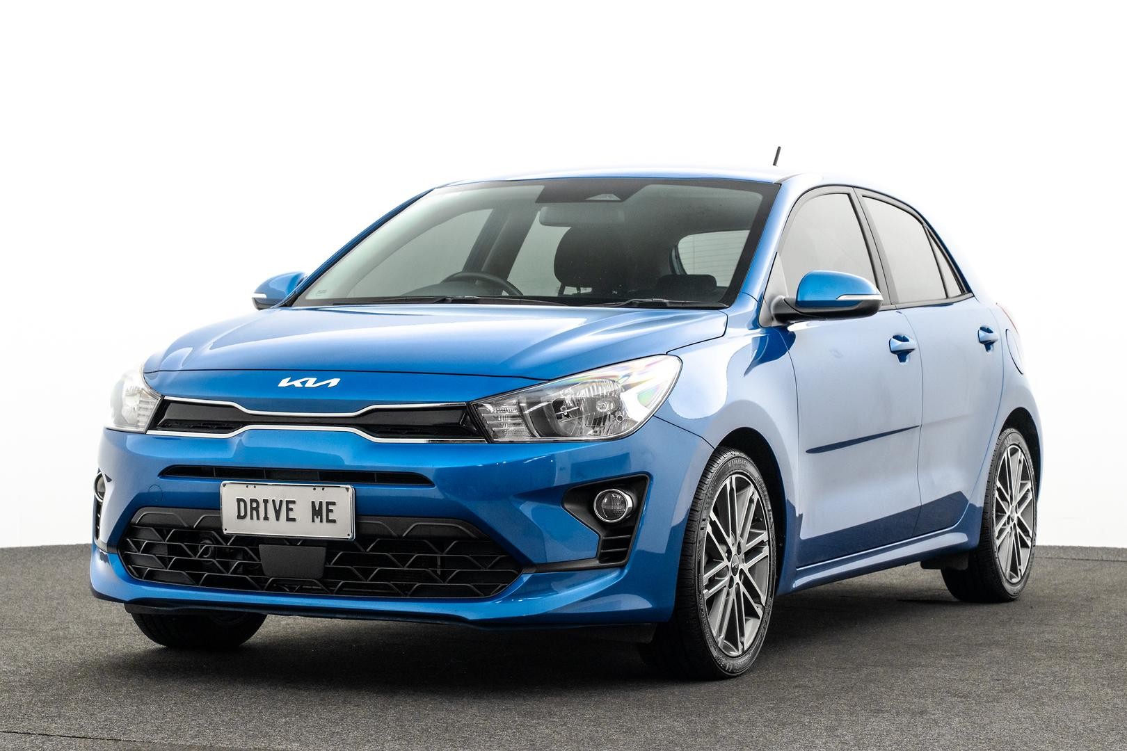 Kia Rio image 1