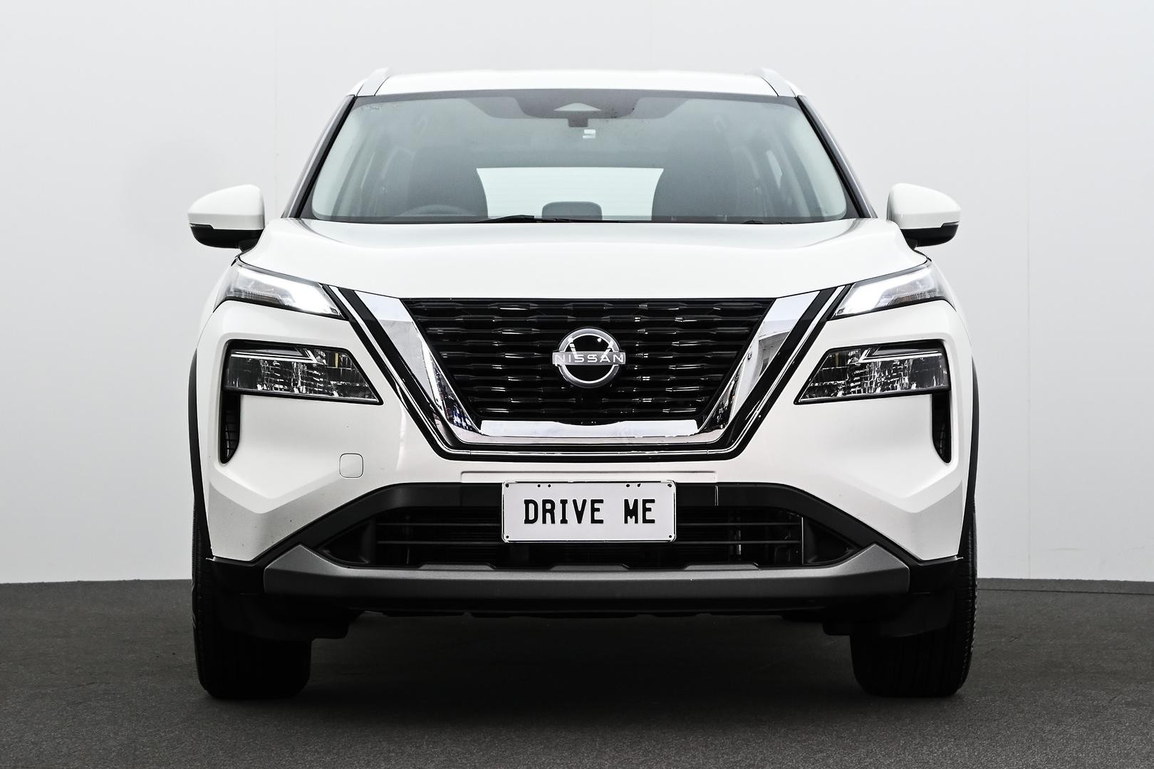 Nissan X-trail image 2