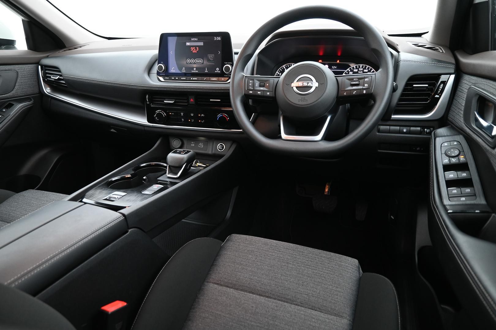 Nissan X-trail image 4