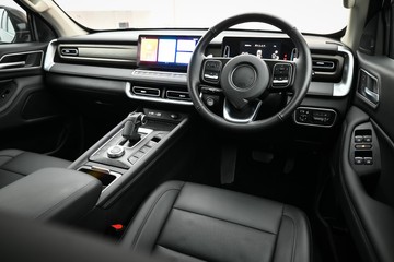 https://dvg-vehicle-assets.s3.amazonaws.com/1208577/8nxsq1xbu9hj965sdpo3pjeqy.jpg