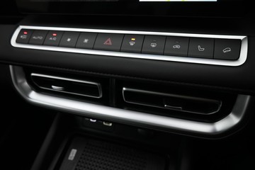 https://dvg-vehicle-assets.s3.amazonaws.com/1208577/e622xciml8zkbwlh95mugy5al.jpg
