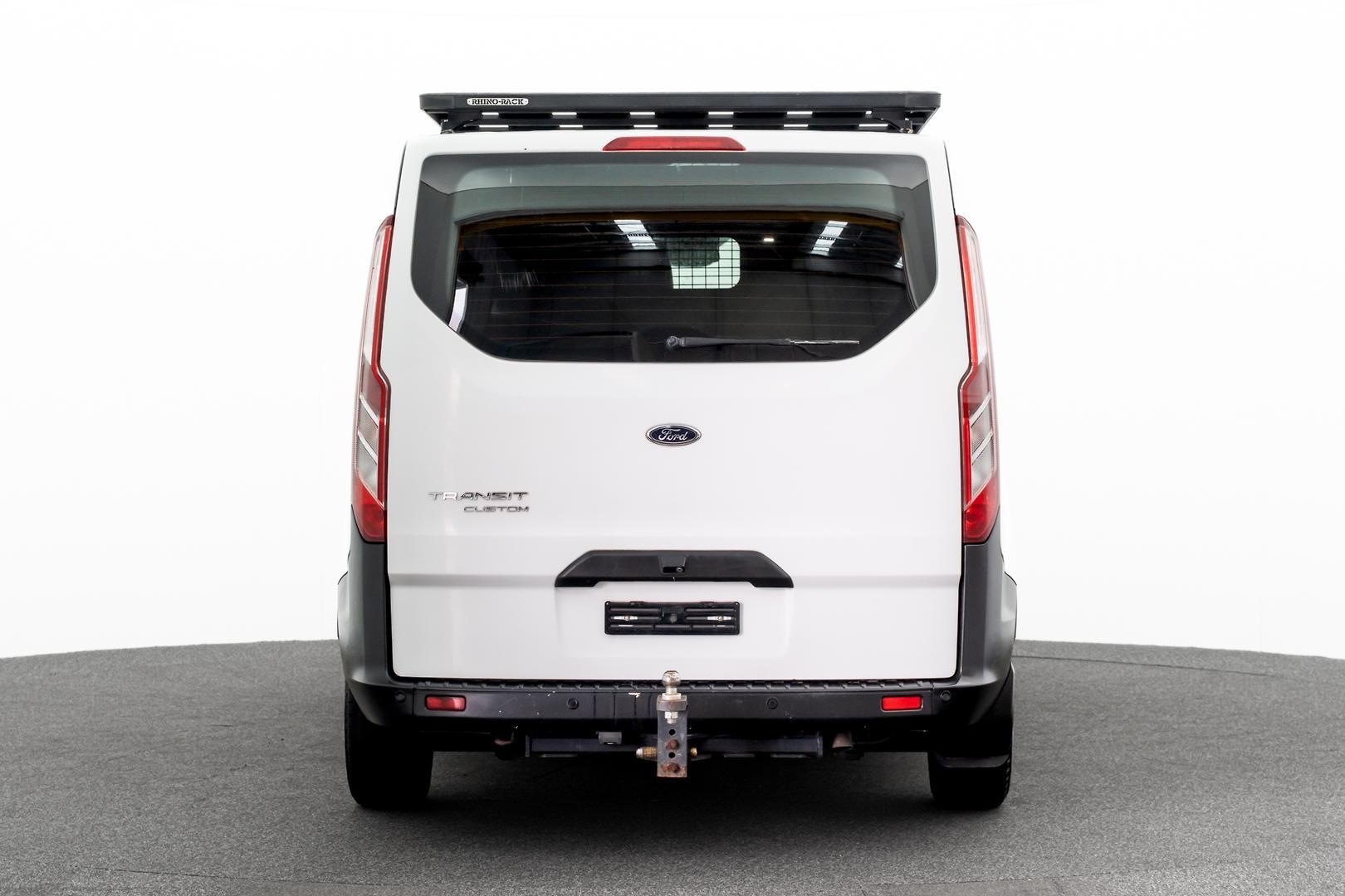 Ford Transit Custom image 3