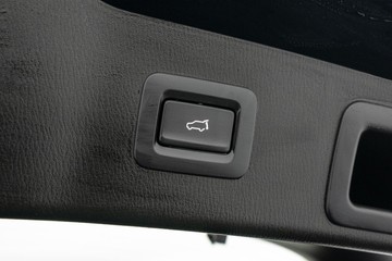 https://dvg-vehicle-assets.s3.amazonaws.com/1208588/4xh10wzg016sgyjna13f12jai.jpg