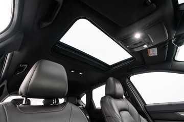 https://dvg-vehicle-assets.s3.amazonaws.com/1208588/c0btwlnw3bzju3jx28slz88d0.jpg