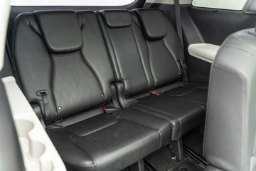 https://dvg-vehicle-assets.s3.amazonaws.com/1208591/8wip517veq422ceonucg56392.jpg